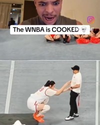 开云官方网站-懵了！外国球迷看张子宇打球：简直非人类！这还怎么玩？WNBA要完