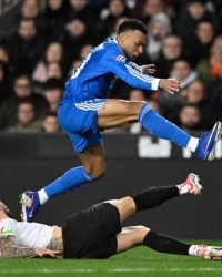 开云登录入口地址-【讨论】阿隆索都下课几星期了，皇马为何还在XJBT？