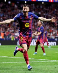 开云登录入口地址-西甲-拉什福德破门莱万绝杀 巴萨2-1逆转十人马竞