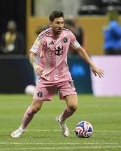 TA：身边人重申梅西会在迈阿密效力到26年，双方在续约上立场一致