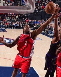 开云登录入口地址-小卡凶猛进化，快艇北伐有多猛？勇士开拓者送大礼