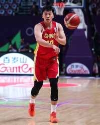 开云登录入口地址-媒体人：王俊杰说明年可能会参加NBA选秀 没选上也会在海外找机会