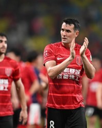 5-1大胜！30岁国脚助攻帽子戏法！双线作战，成都蓉城如何应对？